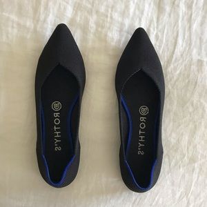 Rothy’s The Point shoe in Black, Size 7